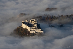 Festung-Hohensalzburg-im-Nebel